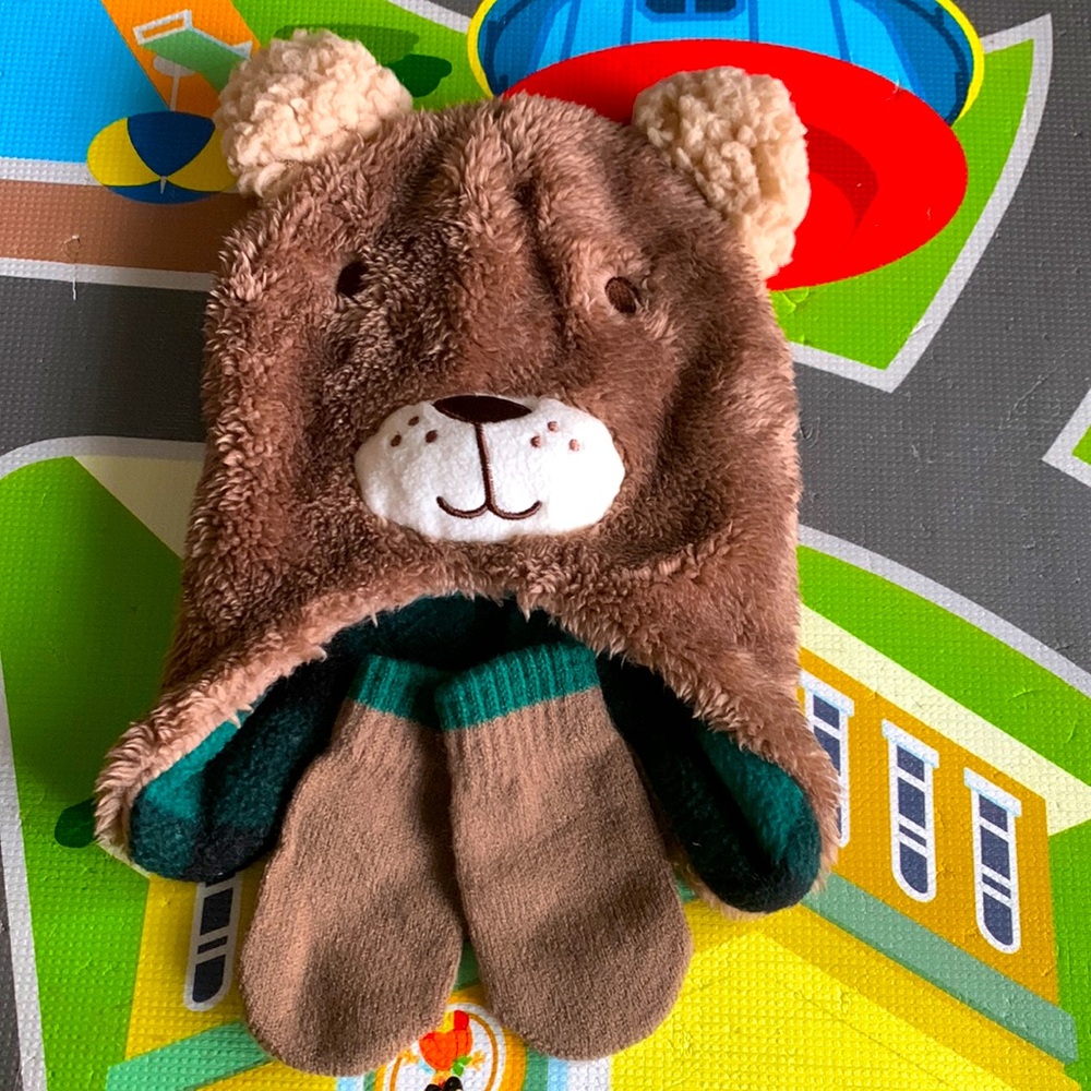 Brown Bear Winter Hat with Matching Gloves Infant Size
